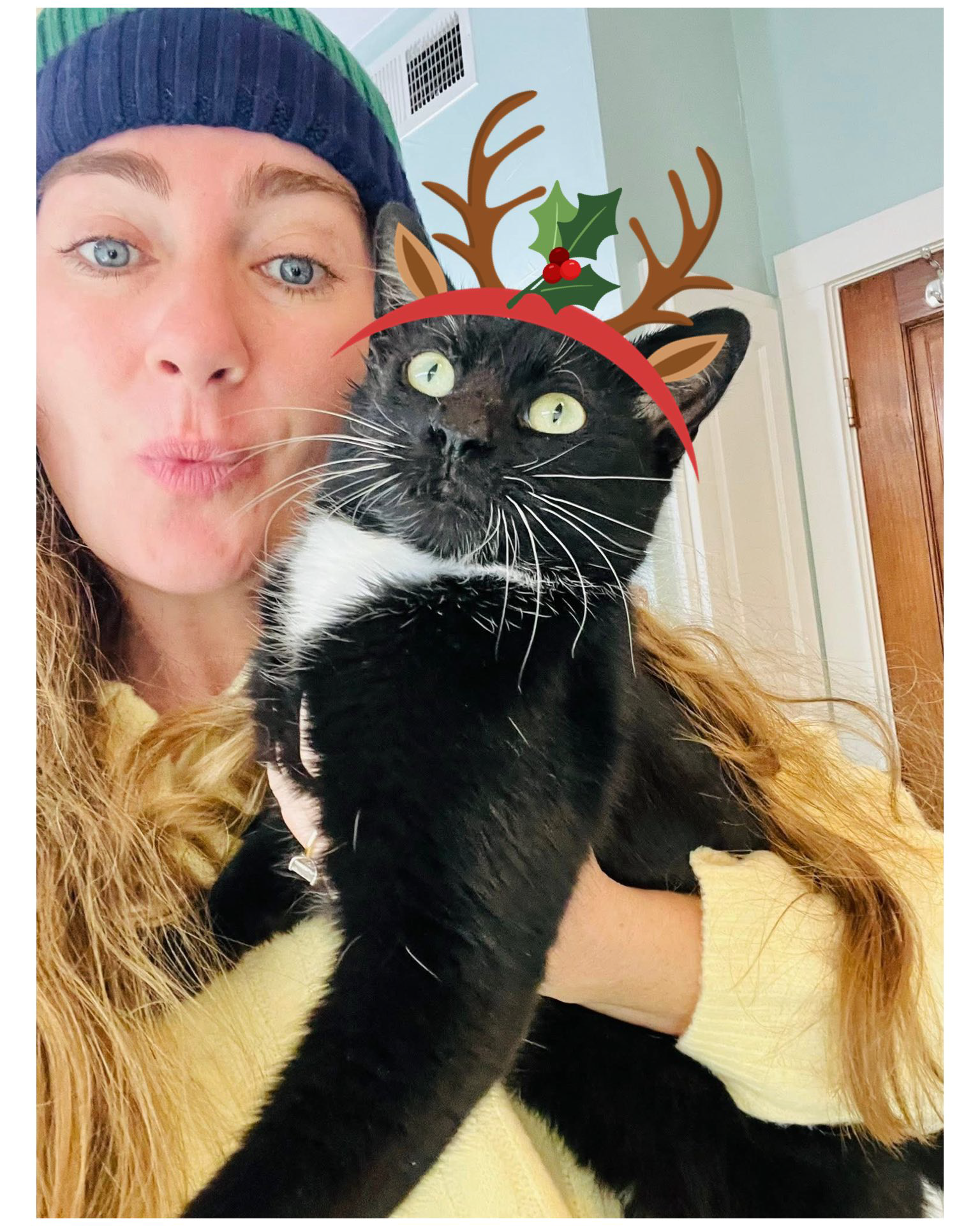 Lee Jamison with a cat